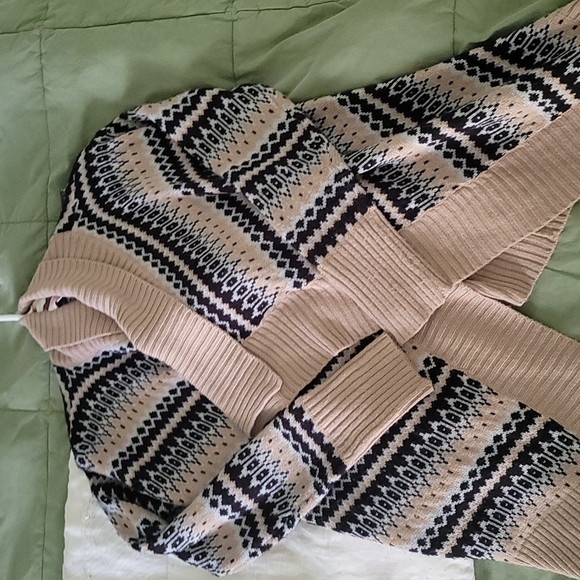 Open front sweater - Picture 1 of 5